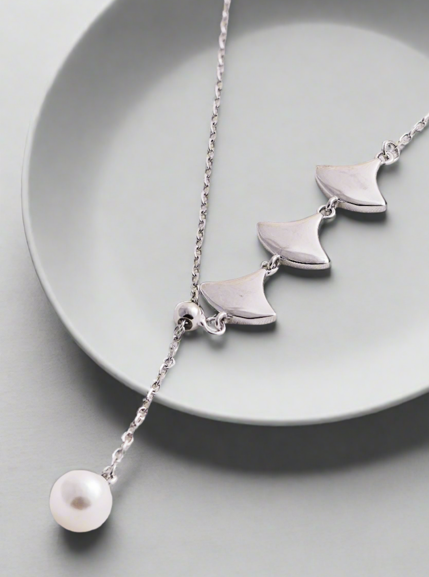 Laurel Pearl Leaf Necklace