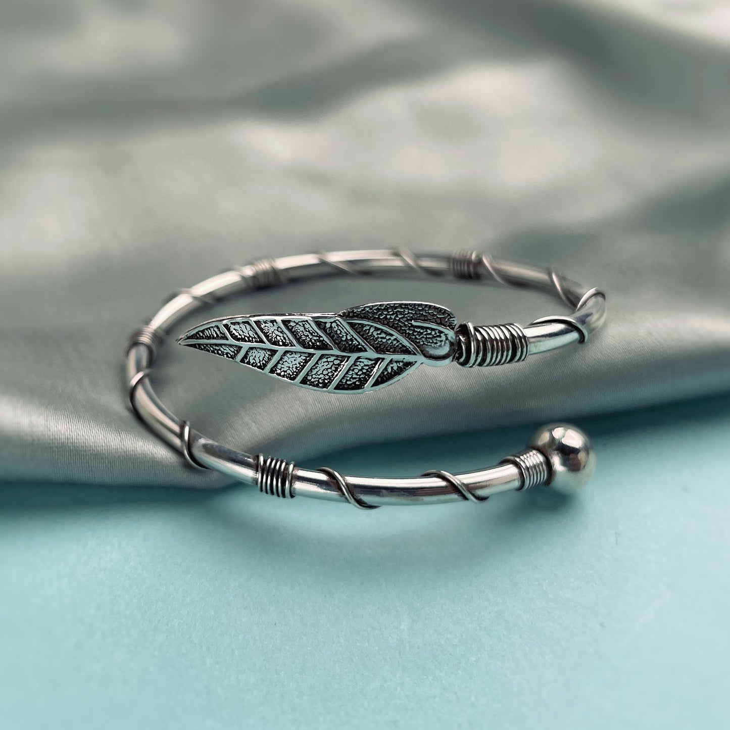 Promising Silver Leaf Bracelet