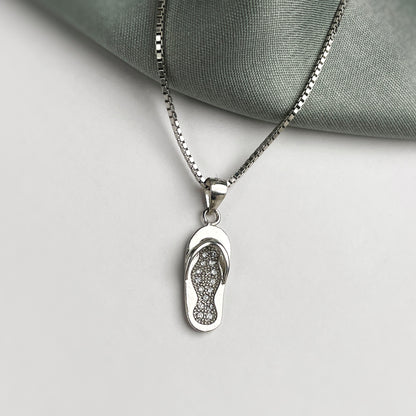 Dreamy Sleeper Silver Necklace