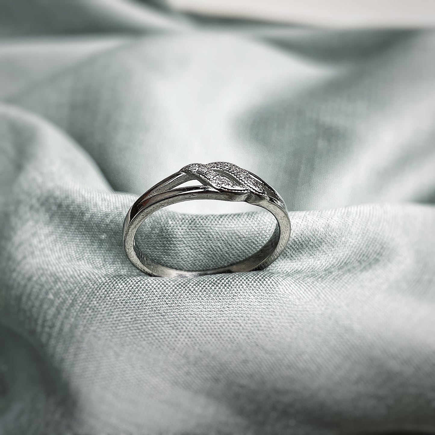 Timeless Twirl Silver Ring