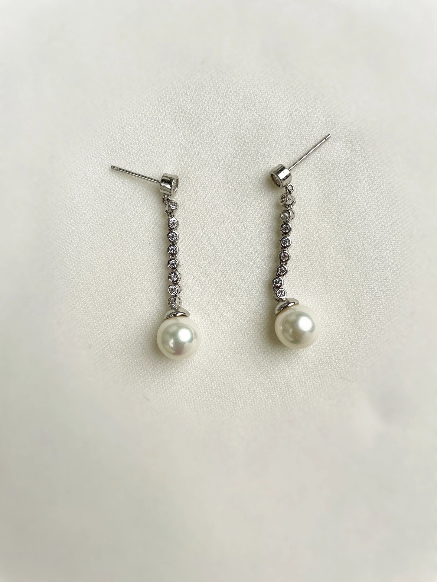 Silver Hazel Pearl Studs