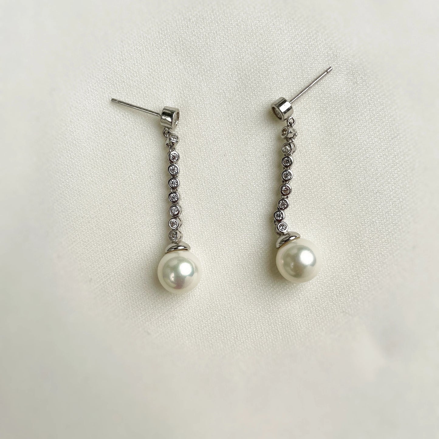 Silver Hazel Pearl Studs