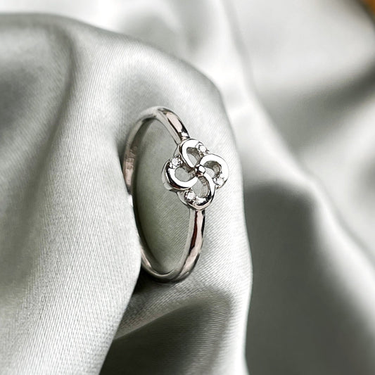 Classy Curves Silver Ring