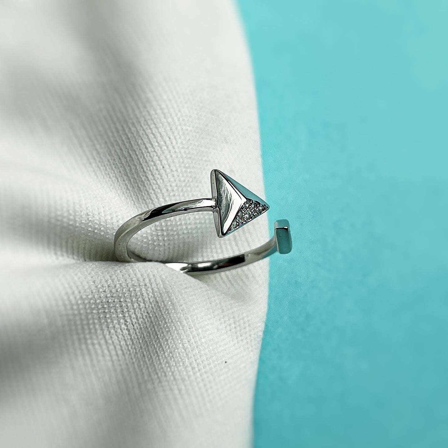 Triangle Trance Ring