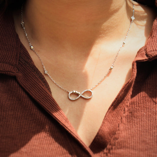 Silver infinitely heart necklace